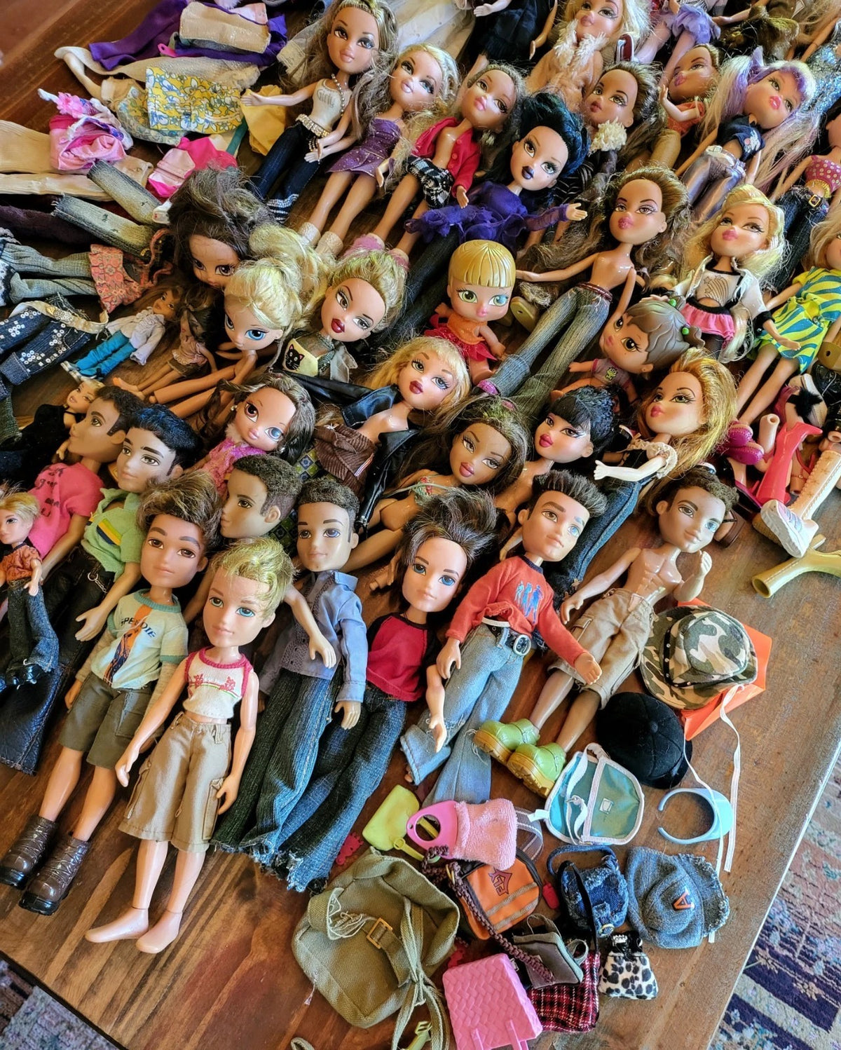 Huge Lot 75 Bratz Dolls MGA Tokyo Jade World Familiez Midnight Yasmin Boyz PLUS