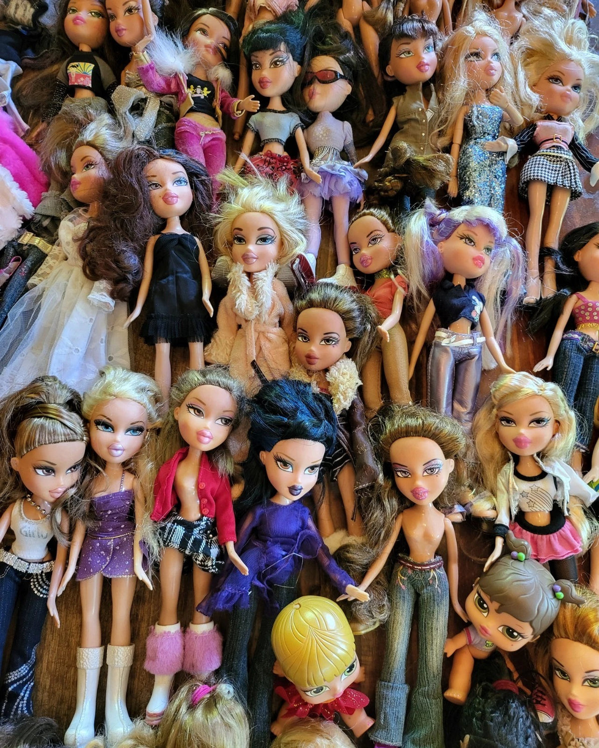 Huge Lot 75 Bratz Dolls MGA Tokyo Jade World Familiez Midnight Yasmin Boyz PLUS
