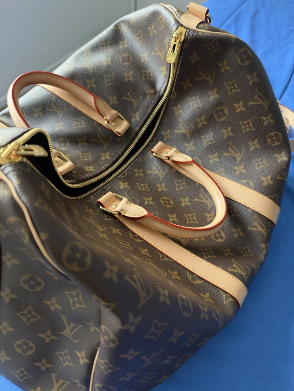 Louis Vuitton Keepall Bandoulière 45 Monogram Travel Bag 2026